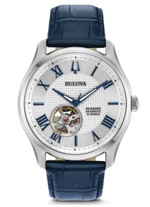 Läderarmbandet och de romerska siffrorna är helblåa - Bulova Wilton 96A206