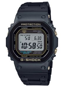 Titanklocka med 20 bar vattentäthet samt bluetooth 4 - Casio G-Shock Limited Edition GMW-B5000TB-1ER