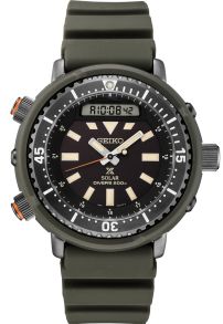 Silikon, stål, 47 mm bred boett samt en digital del på urtavlan - Seiko Prospex Solar Diver SNJ031P1