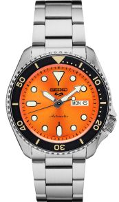Silverfärgad stålklocka med 10 bar vattentähet och orange urtavla - Seiko 5 Sports Style Automatic SRPD59K1