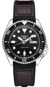Tjocka detaljer får bred urtavla att se liten och kompakt ut - Seiko 5 Sports Specialist Style Automatic SRPD55K2